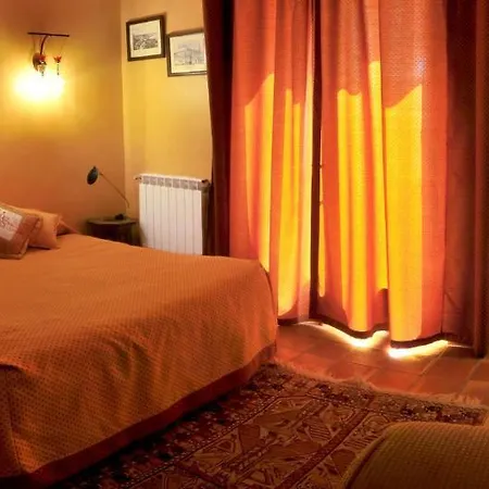 Couette-café Mas De La Montille 4*